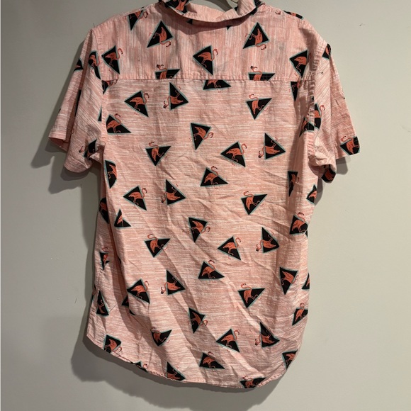 Urban Pipeline Large "Ultimate Shirt" Pink Flamingo & Triangle Print Button Down - Picture 4 of 5